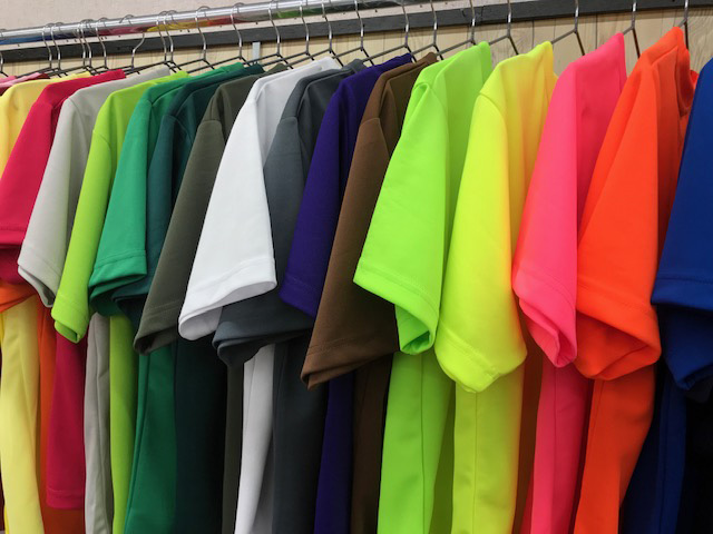 Tシャツはカラーを選べます